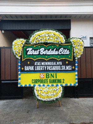 Papan Bunga Duka di Sukarara